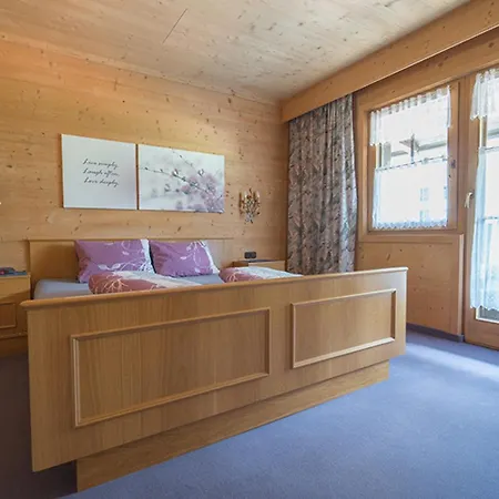 Renate Apartman *