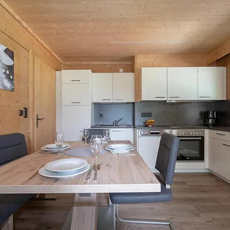 Renate Apartman
